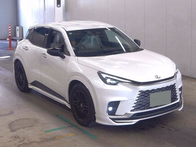 LEXUS LBX