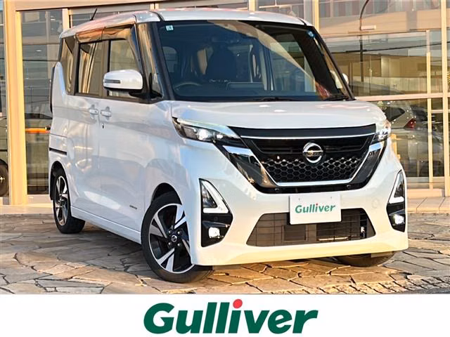 NISSAN ROOX