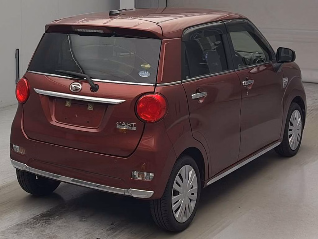 DAIHATSU CAST