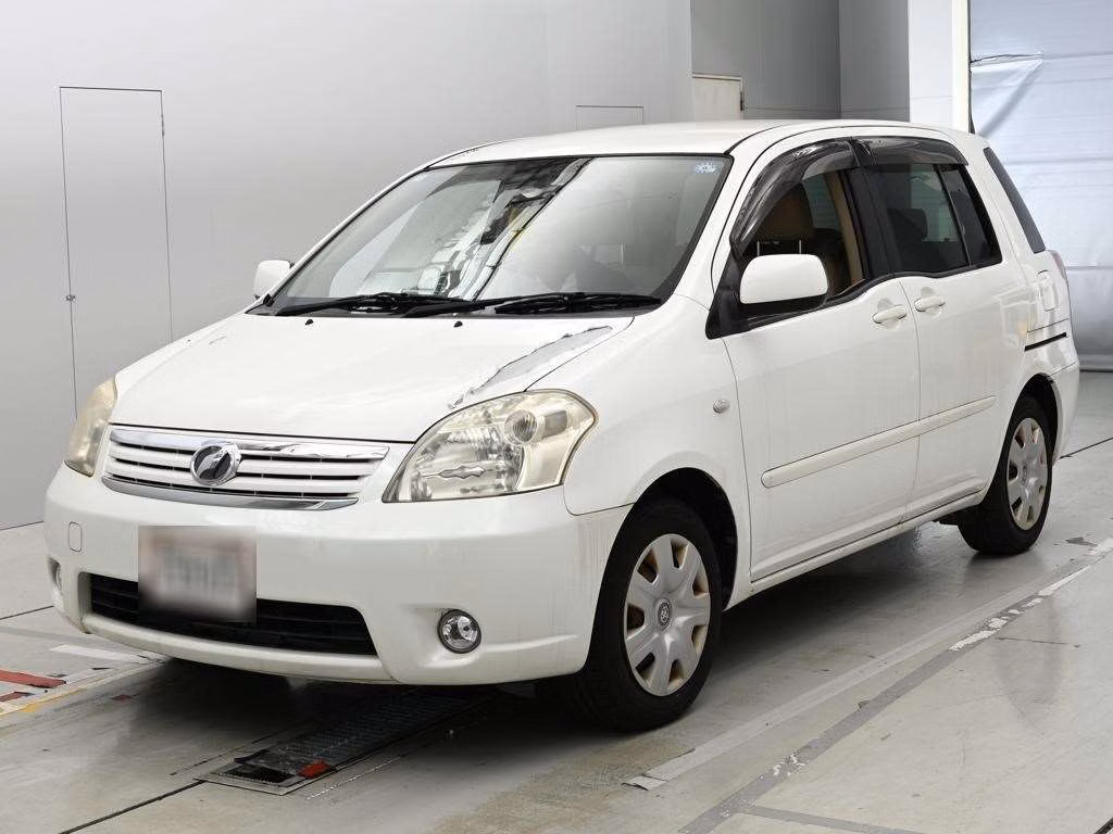 TOYOTA RAUM