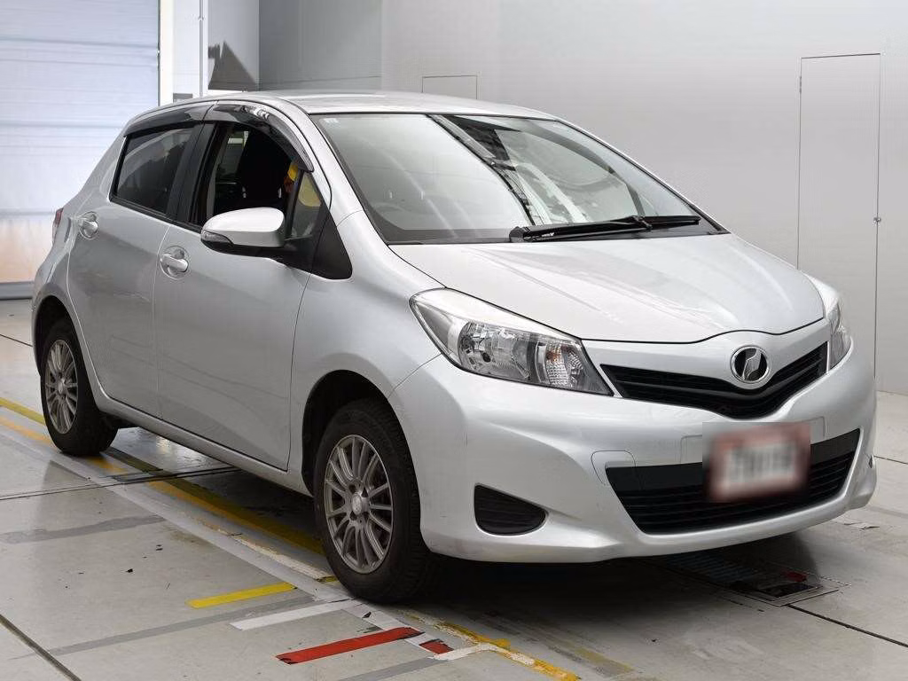 TOYOTA VITZ