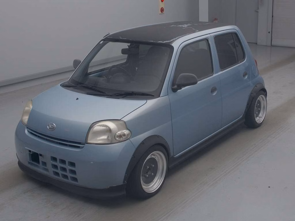 DAIHATSU ESSE