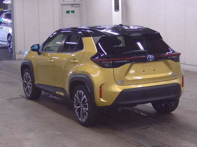 TOYOTA YARIS CROSS