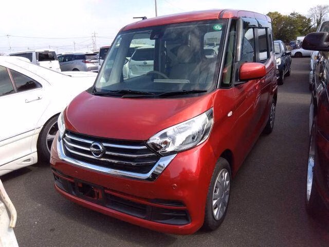 NISSAN DAYZ ROOX