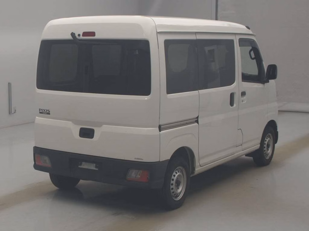 TOYOTA PIXIS VAN