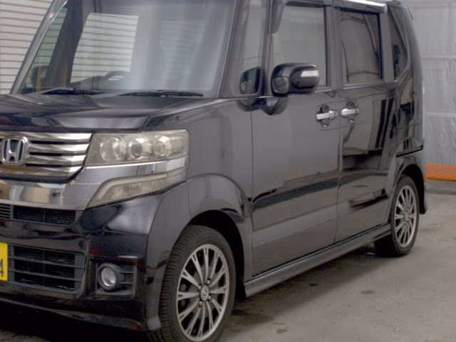 HONDA N-BOX
