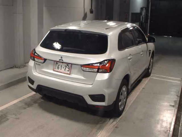MITSUBISHI RVR