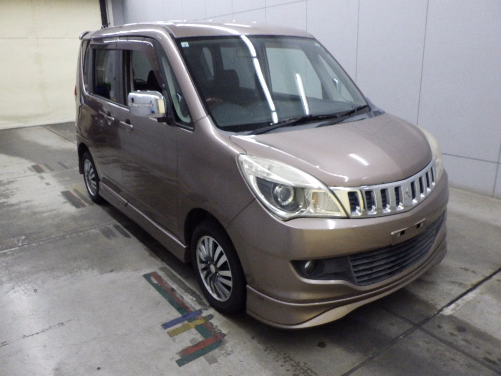 MITSUBISHI DELICA D:2