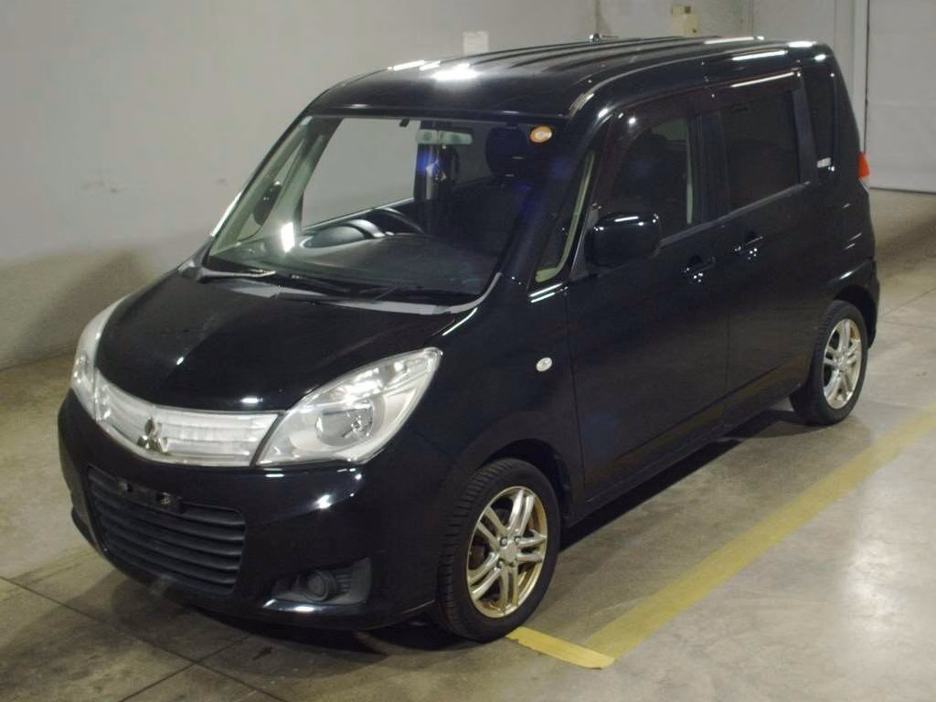 MITSUBISHI DELICA D:2