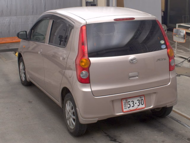 DAIHATSU MIRA