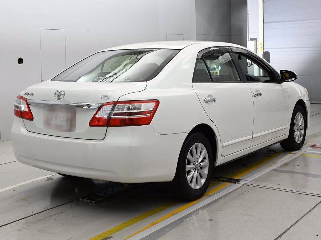 TOYOTA PREMIO