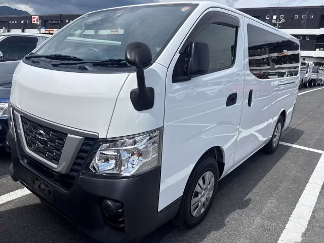 NISSAN NV350 CARAVAN