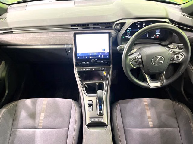 LEXUS LBX