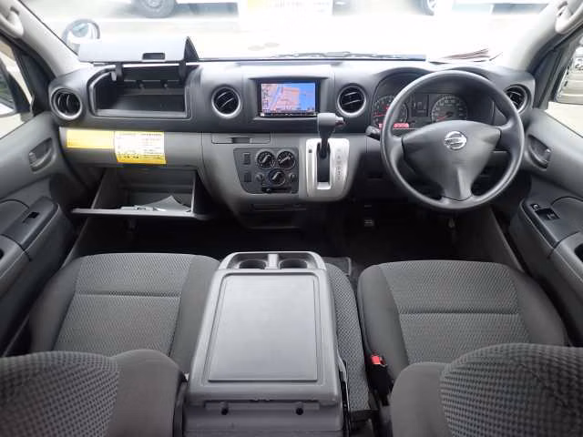 NISSAN NV350 CARAVAN
