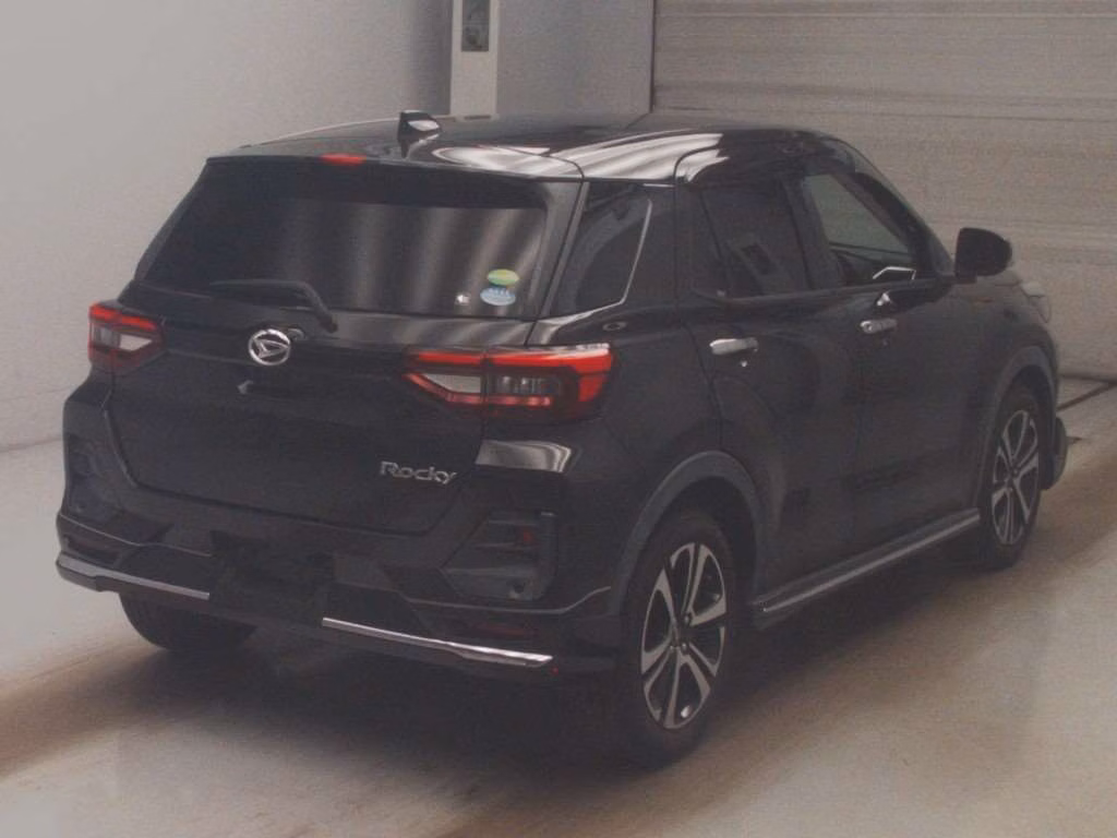 DAIHATSU ROCKY