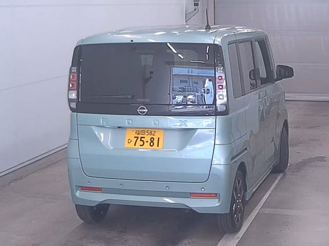 NISSAN ROOX