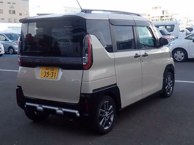 MITSUBISHI DELICA MINI