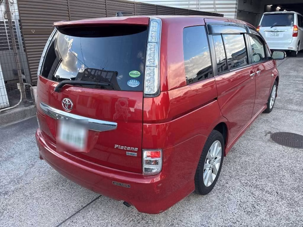 TOYOTA ISIS