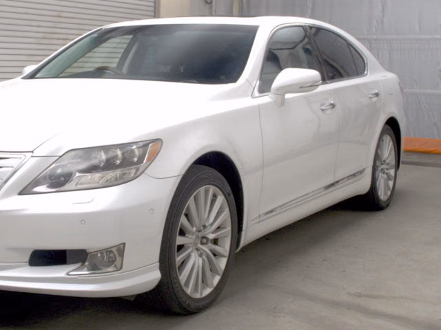LEXUS LS600H