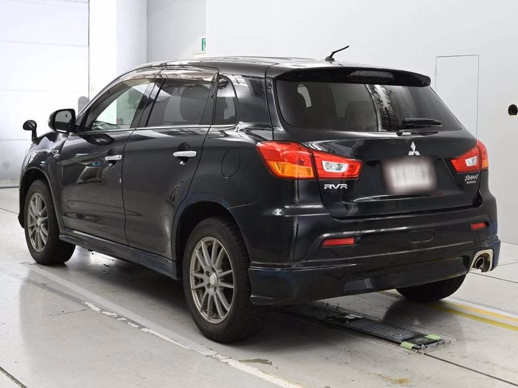 MITSUBISHI RVR