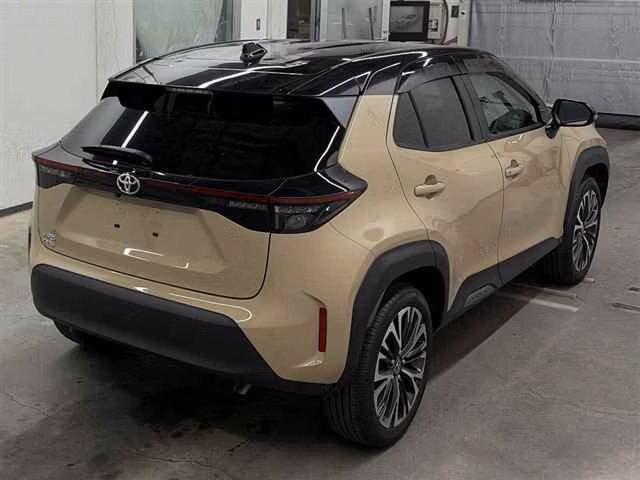 TOYOTA YARIS CROSS