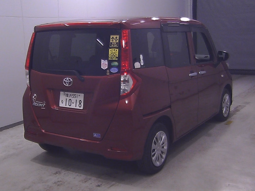 TOYOTA ROOMY