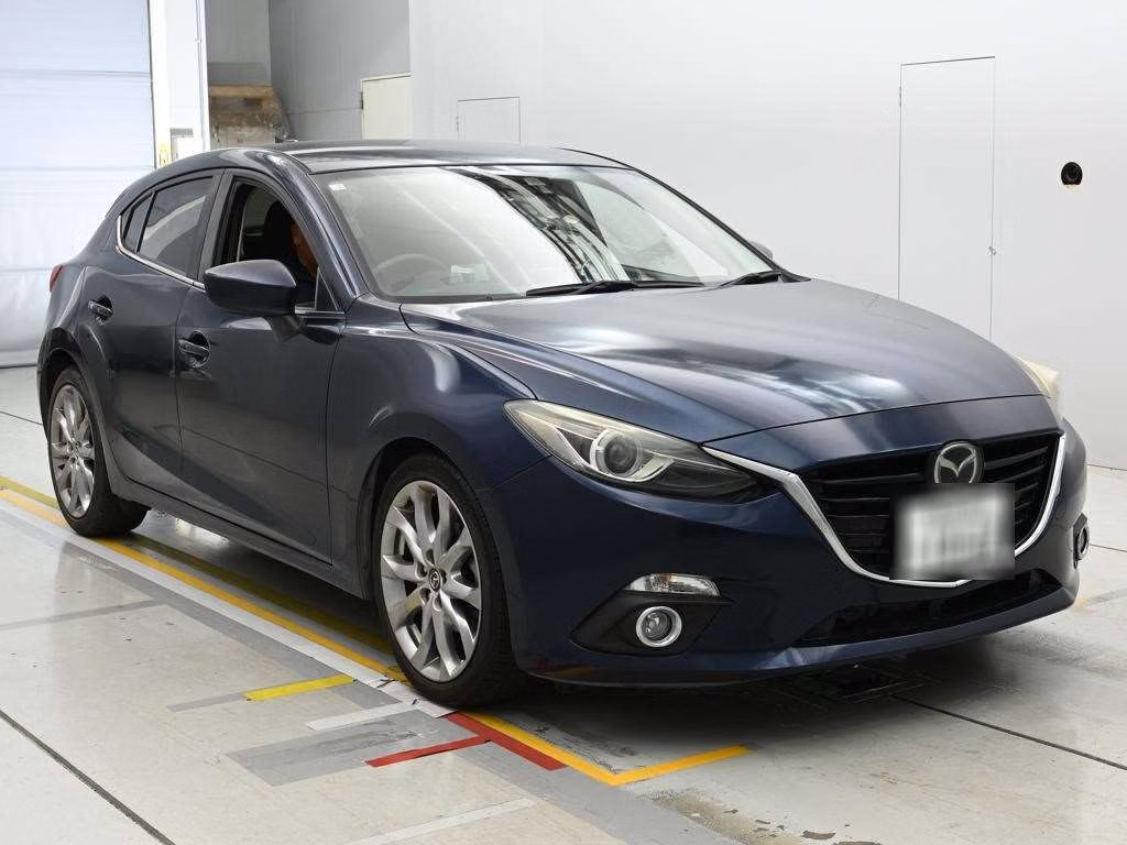 MAZDA AXELA