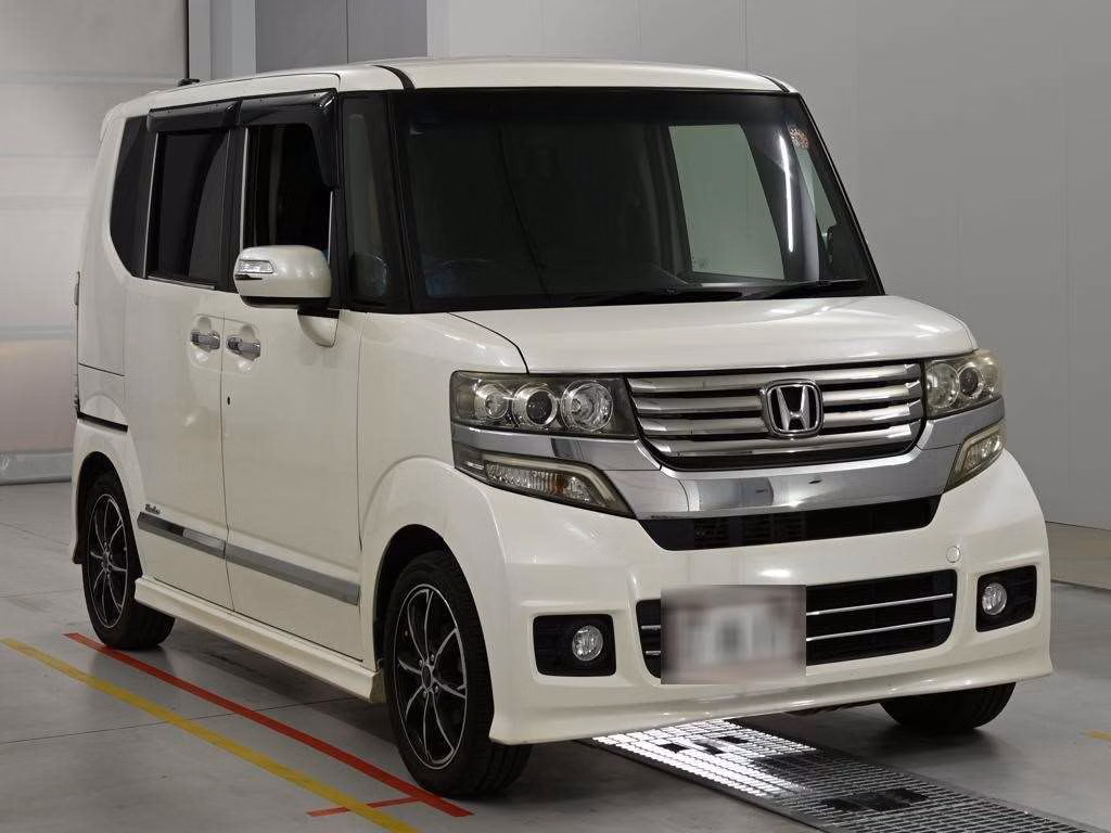 HONDA N-BOX