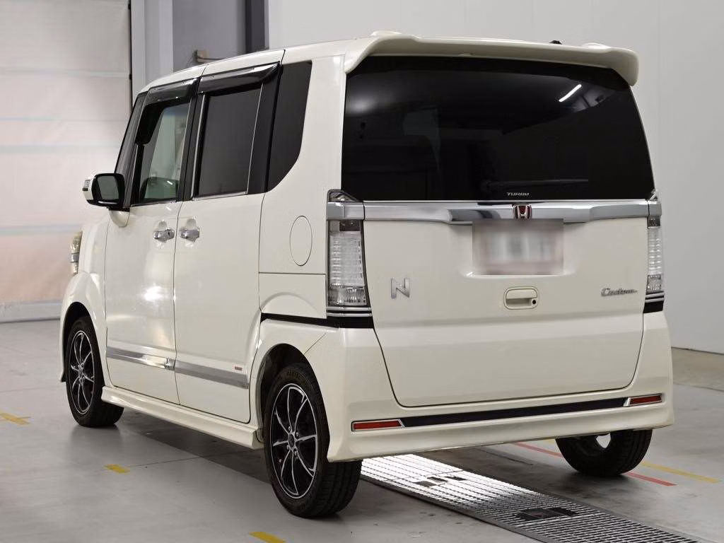 HONDA N-BOX