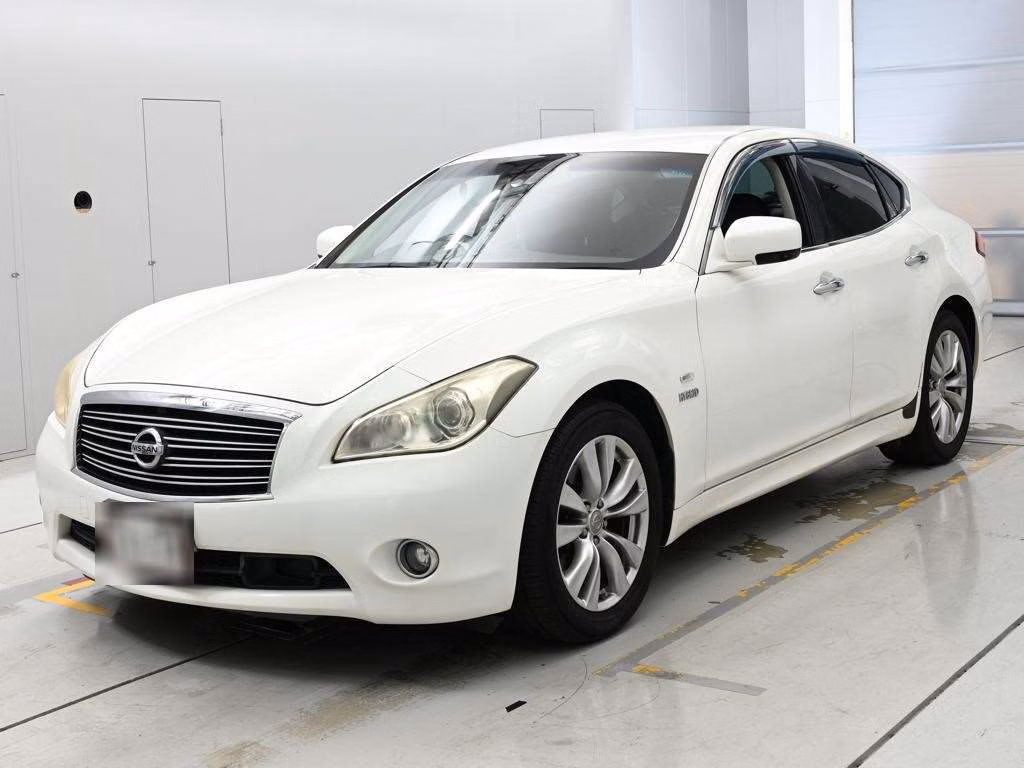 Nissan Fuga