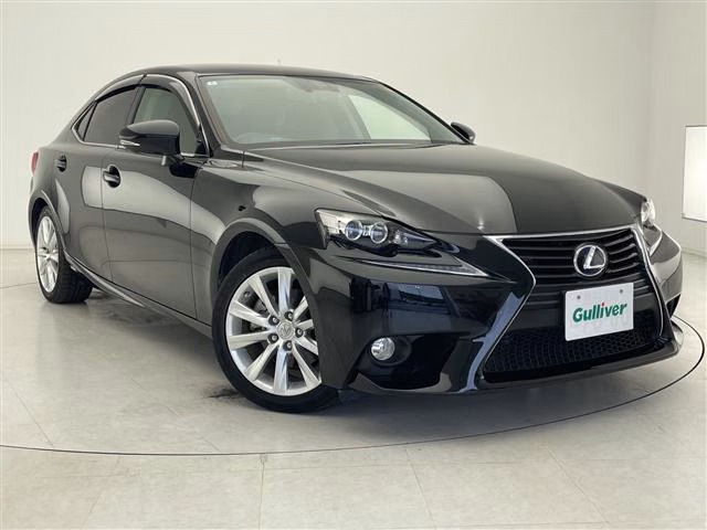 Lexus IS300h