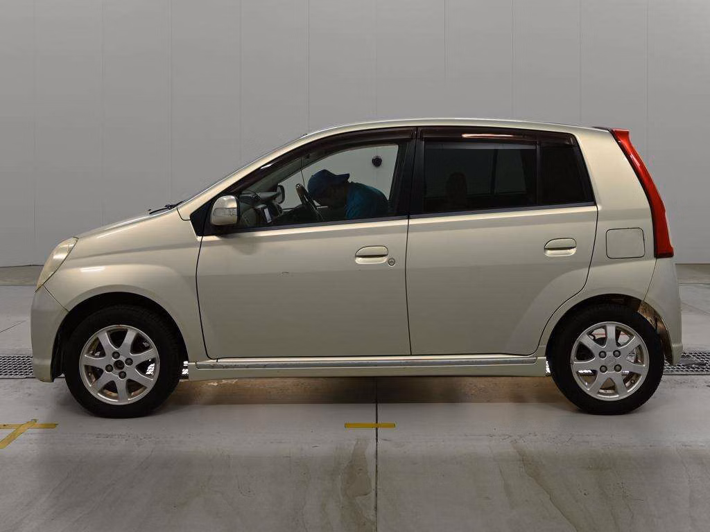 DAIHATSU MIRA AVY