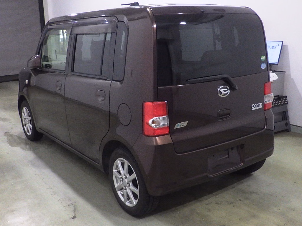 DAIHATSU MOVE CONTE