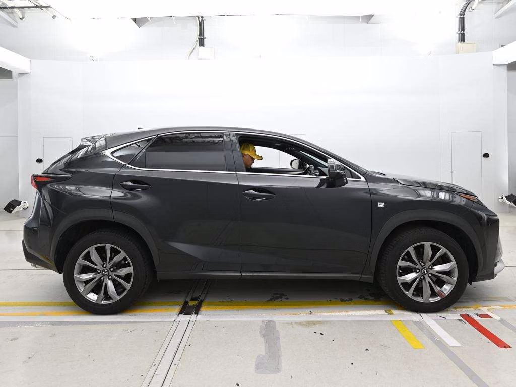 LEXUS NX200T