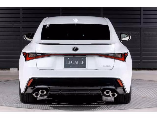 LEXUS IS500