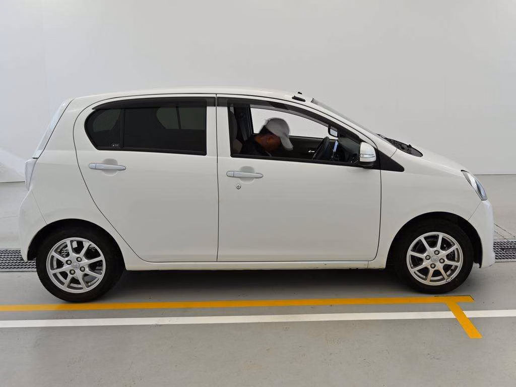 TOYOTA PIXIS EPOCH