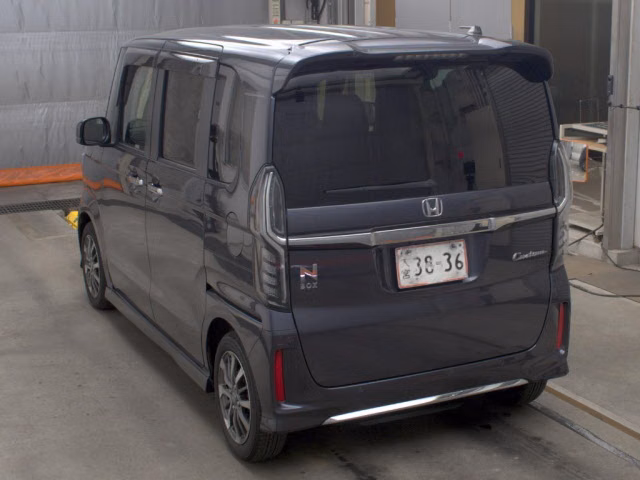 HONDA N-BOX