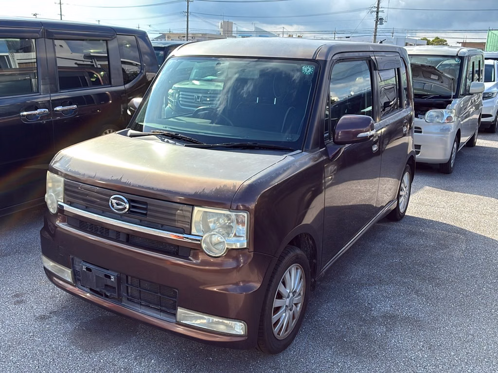 DAIHATSU MOVE CONTE