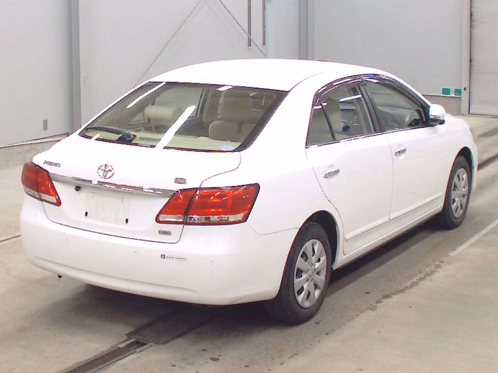 TOYOTA PREMIO