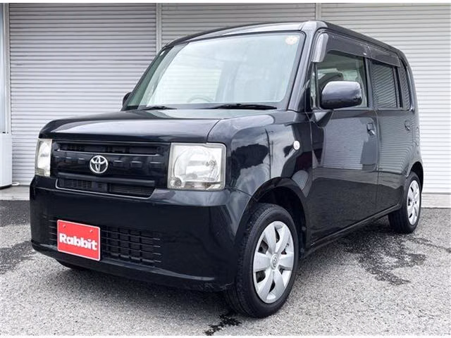 TOYOTA PIXIS SPACE