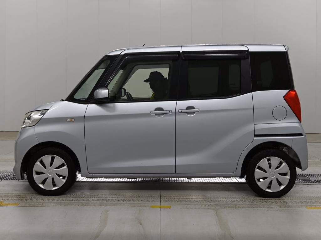MITSUBISHI EK SPACE