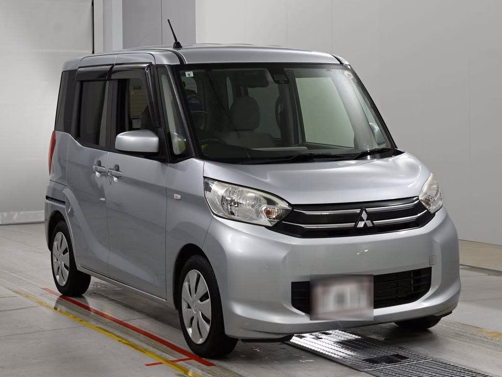 MITSUBISHI EK SPACE