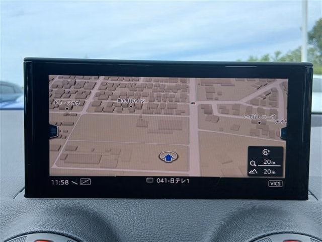 AUDI SQ2