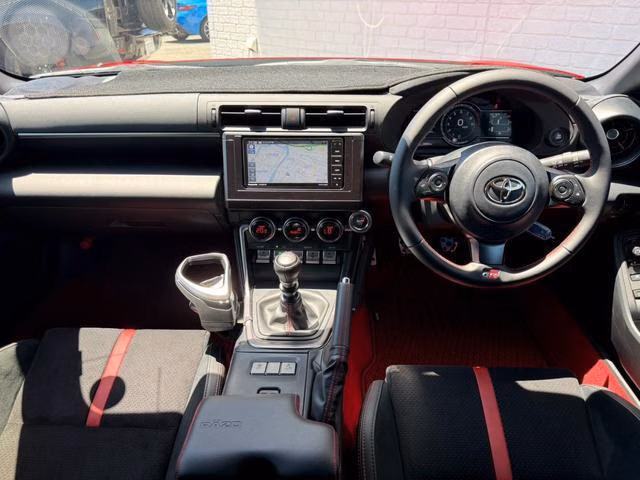 TOYOTA GR 86