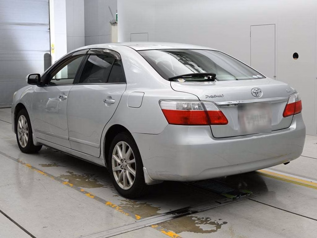 TOYOTA PREMIO