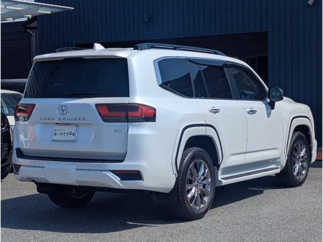 TOYOTA LAND CRUISER