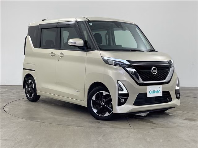 NISSAN ROOX