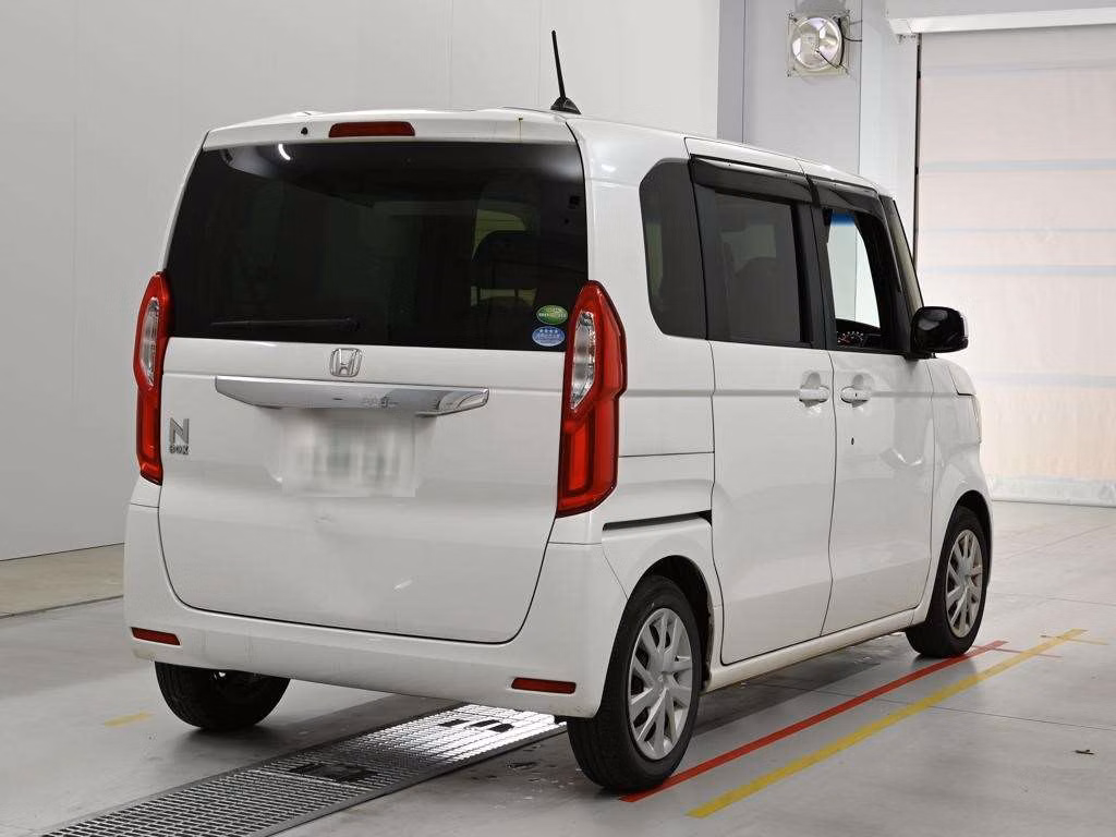 HONDA N-BOX