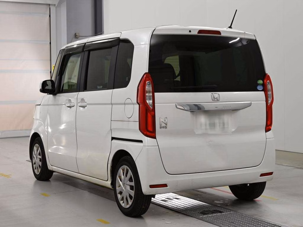 HONDA N-BOX