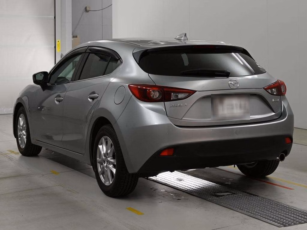 MAZDA AXELA